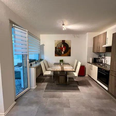 Mit Balkon Апартаменты Вупперталь